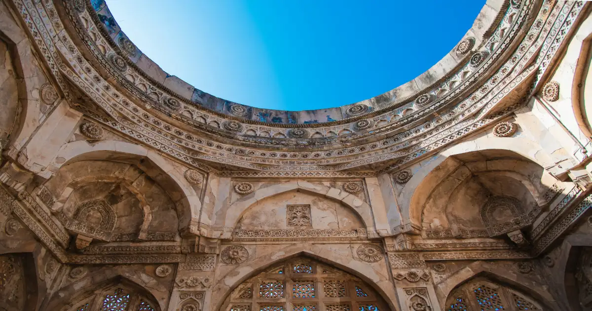 What Are the 4 Main Things That Attract Tourists?2. Cultural Heritage: History, Traditions & Art