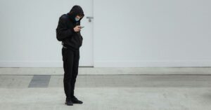 Why People Use Anonymous Text Messaging – And How to Do It Safely (2025 Guide)