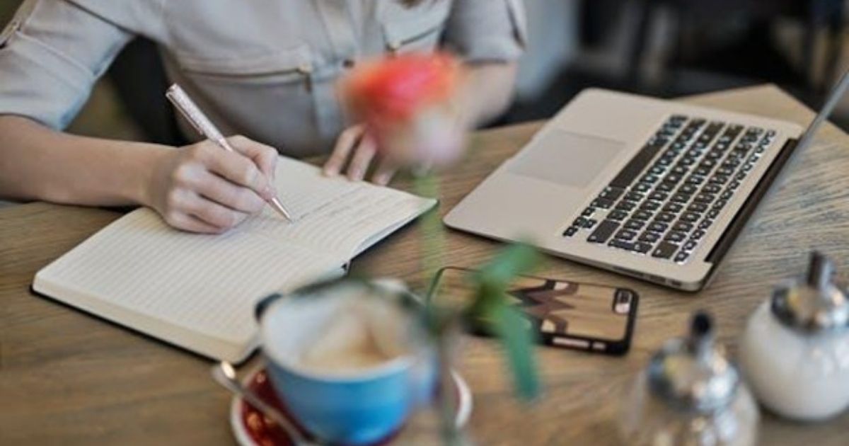 Balancing Creativity and Productivity: How Designers Can Have Both