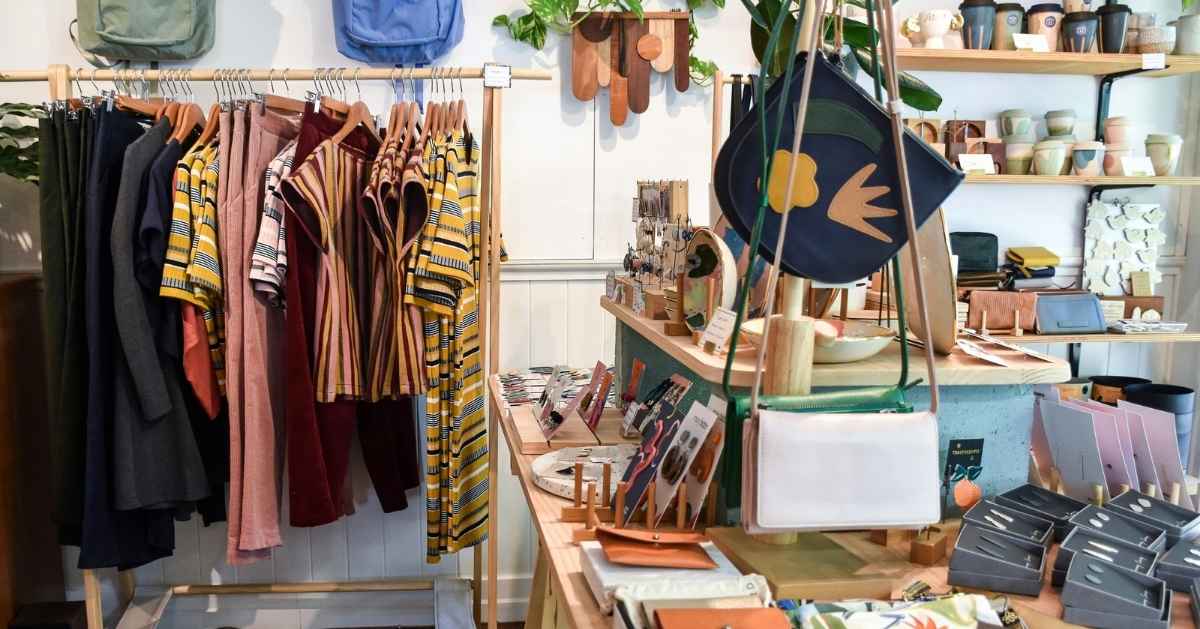 Small Business Ideas for Students: Earn While You Learn