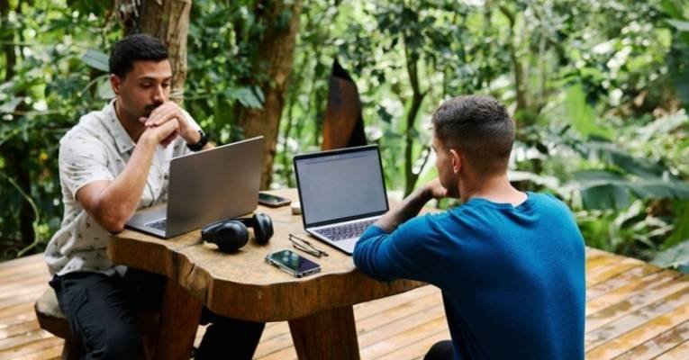 Digital-Nomad Design Tips: Seamless Connectivity in Malaysia with an eSIM 2 eSIM: Discover Seamless Connectivity in Malaysia for 2023