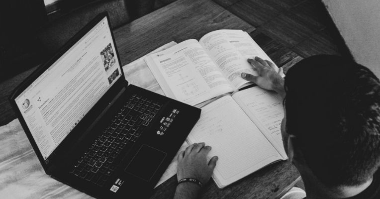 5 Hacks for Assignment Help UK – Beat Deadlines Now